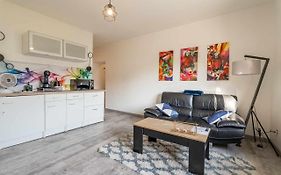 Chambre 26m avec salon et kitchenette privée