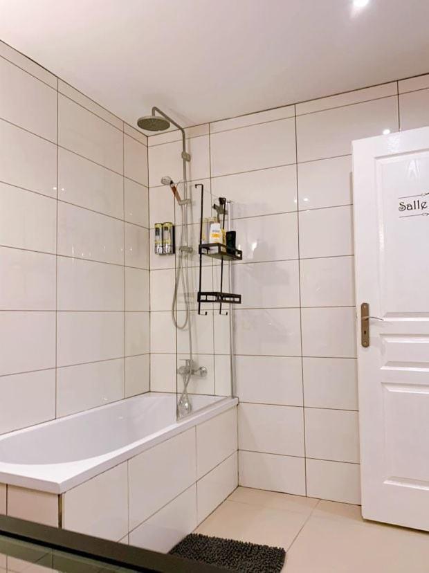 Chambre 26m avec salon et kitchenette privée Woippy Extérieur photo
